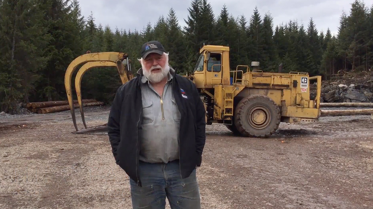 Mike bundling logs